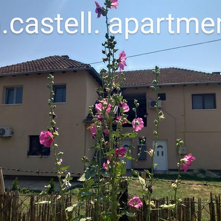 Rm Castell Apartments ノヴィ・サド エクステリア 写真